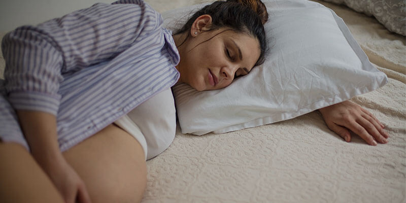 Опасно ли спать на спине во время беременности?